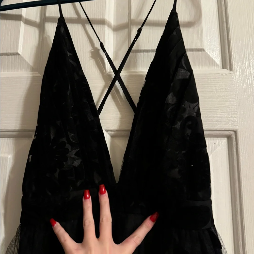 windsor prom dress - Picture 4 of 7